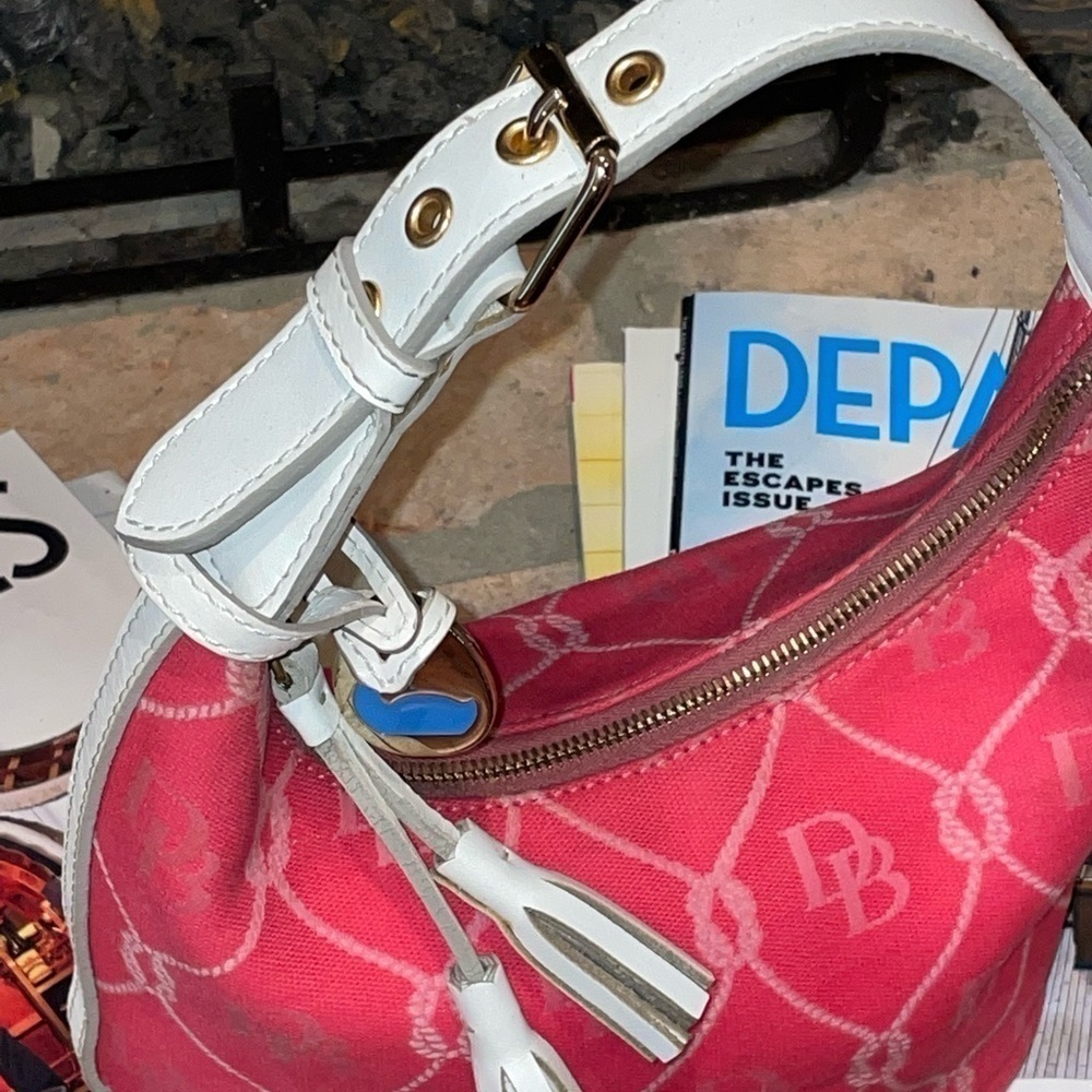 Dooney & Bourke pink white monogram bucket hobo purse Barbie - Picture 5 of 6